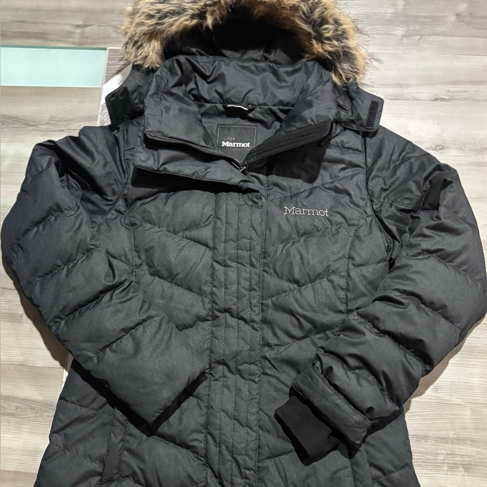 Marmot Women's Down Coat (S)